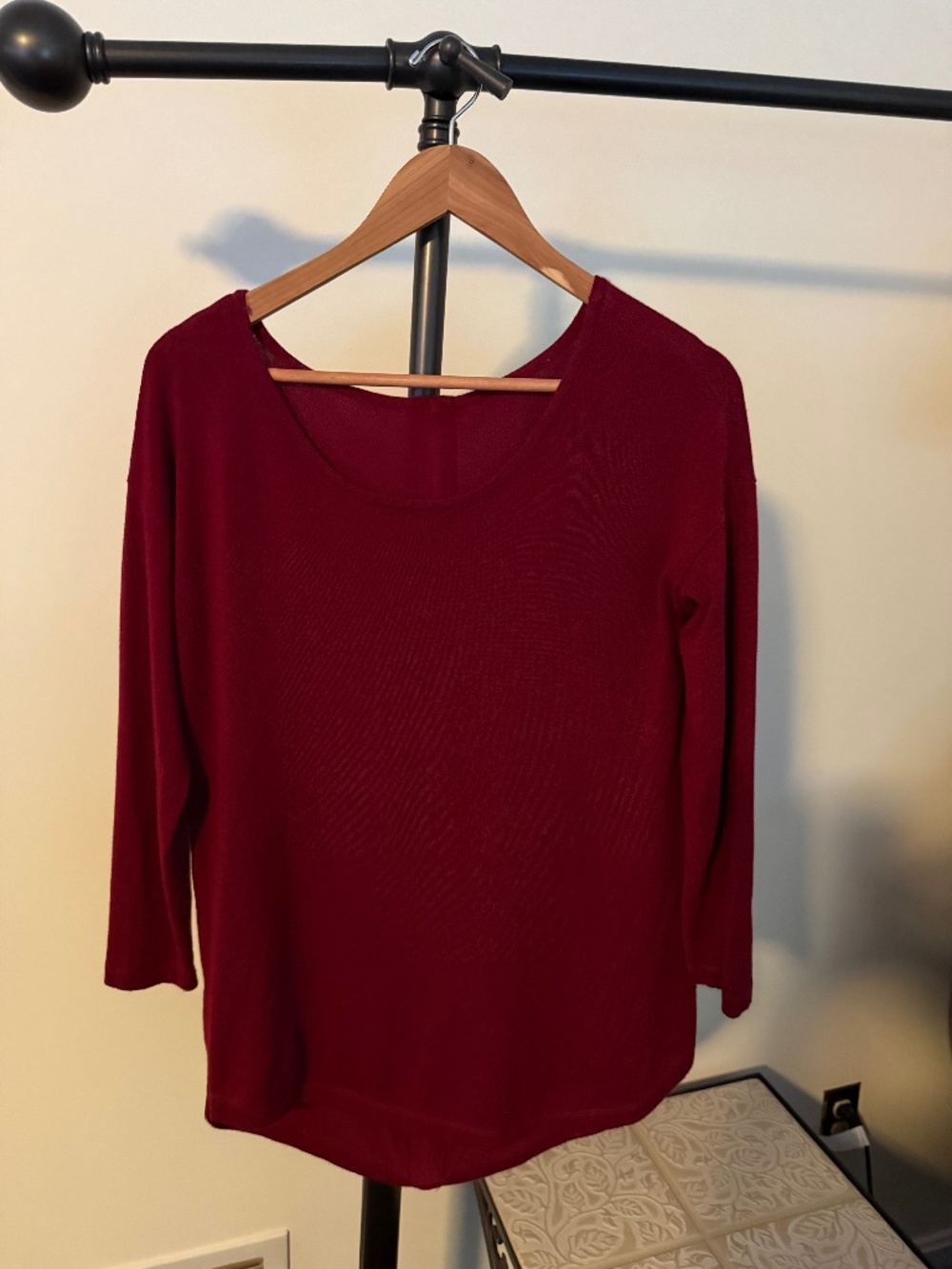 Soft Surroundings Burgundy Scoop Neck 3/4 Sleeve Tunic Sweater